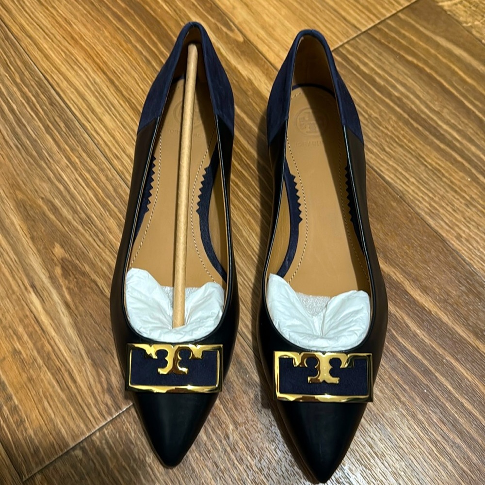 Tory Burch flats in size 7.5M